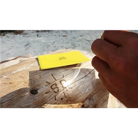 Solar Brother Adventure Kit Mit Firecard, Signalspiegel Und Solar-Feuerstarter 5 Solar Brother Adventure Kit Mit Firecard, Signalspiegel Und Solar-Feuerstarter – Bild 3